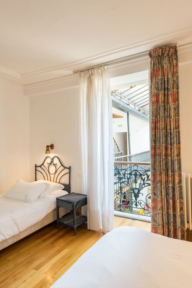Hotel des Tonneliers Beaune - Superior Triple Room