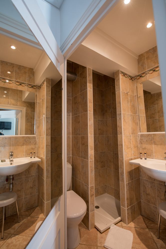 Hotel des Tonneliers Beaune - Superior Quadruple Room