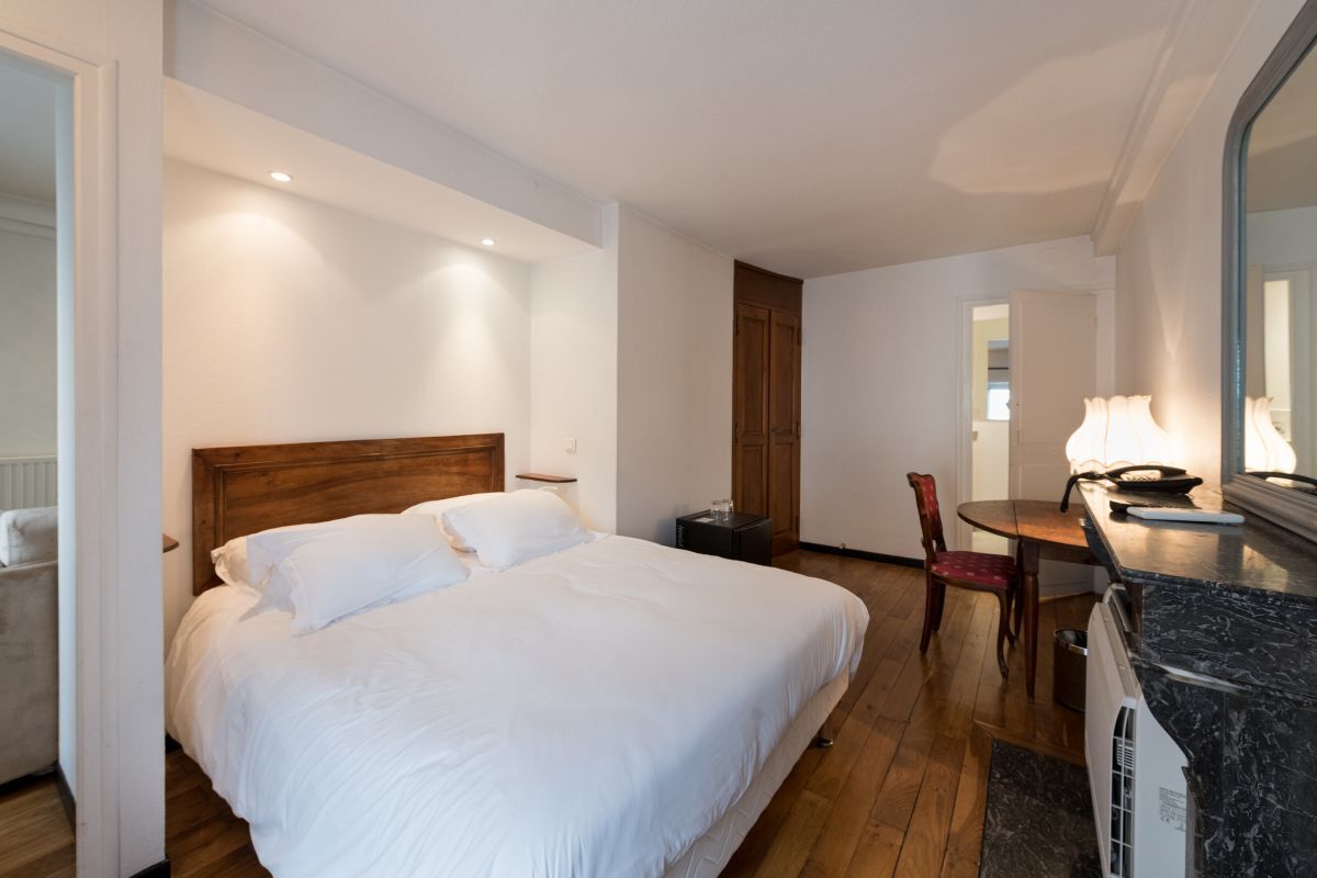 Hotel des Tonneliers Beaune - Superior Quadruple Room